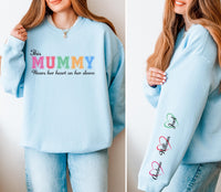 This Mummy Wears Her Heart on Her Sleeve – Personalised Mum Sweatshirt – Custom Names – Mother’s Day Gift